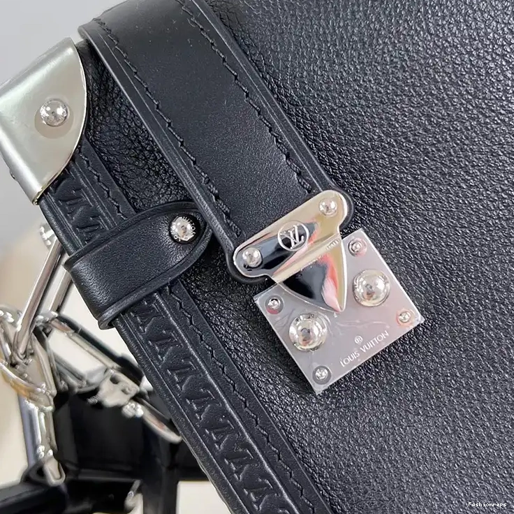 Fashionrepsfam ru 2405YA0012 LV Bags 0507